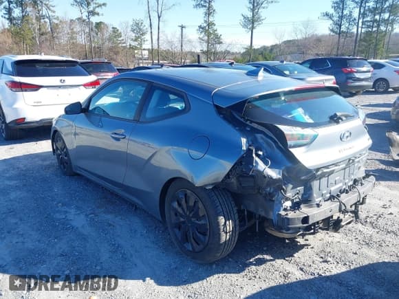 ✅ 2019 Hyundai Veloster 2.0 • VIN: KMHTG6AF0KU016639 • Lot: 41500952. Listed on IAAI with 104,328 mi. Free auction sales archive from the USA and detailed vehicle history report at DreamBid. Image 14.