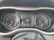 ✅ 2017 Jeep Cherokee 75th Anniversary Edition • VIN: 1C4PJLCB2HW641928 • Lot: 70887955. Wystawiony na Copart z przebiegiem 109 686 mil. Bezpłatny archiwum sprzedaży aukcyjnych z USA i szczegółowy raport historii pojazdu na DreamBid. Zdjęcie 9.