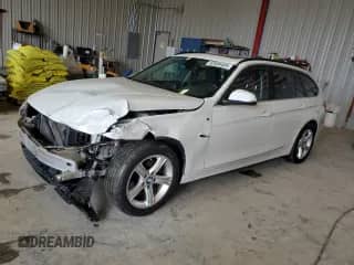 2015 BMW 3 Series 328d xDrive с VIN WBA3K5C59FK301727, выставлен на аукционе Copart как лот 82686405 с пробегом 113 734 миль миль и На запчасти • Non repairable. История ставок и продаж доступна на DreamBid. Изображение 1.