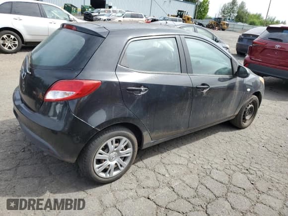 ✅ 2011 Mazda 2 Sport • VIN: JM1DE1HYXB0124394 • Лот: 64396205. Опубликован ранее на Copart с пробегом 89 806 миль. Бесплатный доступ к архиву аукционных продаж из США и подробный отчёт об истории автомобиля на DreamBid. Изображение 3.
