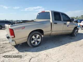 2003 Dodge 1500 ST z VIN 1D7HA18D13S360003, wystawiony jako Copart lot #71358174 z przebiegiem 224 089 mil mil oraz Szkoda całkowita • Salvage title. Historia ofert i sprzedaży dostępna na DreamBid. Obrazek 3.