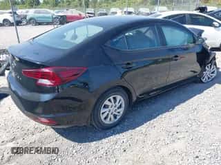 2020 Hyundai Elantra SE with VIN KMHD74LFXLU056203, listed as a IAAI auction lot 43235768 with 33,294 mi miles and . Bid and sale history available at DreamBid. Image 4.