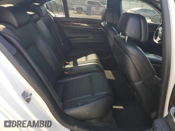 ✅ 2015 BMW 7 Series 750i xDrive • VIN: WBAYB6C55FD225245 • Lot: 69521095. Listed on Copart with 139,606 mi. Free auction sales archive from the USA and detailed vehicle history report at DreamBid. Image 10.