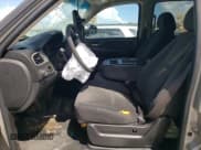 ✅ 2008 Chevrolet Suburban Commercial • VIN: 1GNFC16J78R161970 • Lot: 65910715. Wystawiony na Copart z przebiegiem Nie podano. Bezpłatny archiwum sprzedaży aukcyjnych z USA i szczegółowy raport historii pojazdu na DreamBid. Zdjęcie 7.