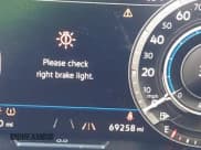 ✅ 2019 Volkswagen Atlas SEL • VIN: 1V2ER2CA8KC528042 • Lot: 43773350. Wystawiony na IAAI z przebiegiem 69 258 mil. Bezpłatny archiwum sprzedaży aukcyjnych z USA i szczegółowy raport historii pojazdu na DreamBid. Zdjęcie 16.