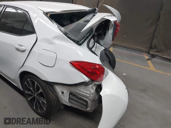 ✅ 2018 Toyota Corolla L • VIN: 2T1BURHE7JC030797 • Lot: 42067020. Listed on IAAI with 115,231 mi. Free auction sales archive from the USA and detailed vehicle history report at DreamBid. Image 6.