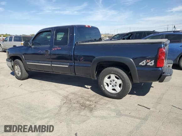 ✅ 2005 Chevrolet Silverado 1500 Z71 • VIN: 1GCEK19B95E144019 • Лот: 72923184. Опубликован ранее на Copart с пробегом 106 104 миль. Бесплатный доступ к архиву аукционных продаж из США и подробный отчёт об истории автомобиля на DreamBid. Изображение 2.