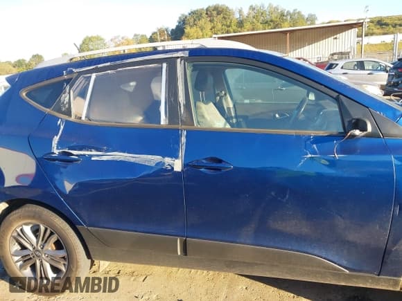 ✅ 2015 Hyundai Tucson Limited • VIN: KM8JUCAGXFU967363 • Lot: 43193382. Wystawiony na IAAI z przebiegiem 123 507 mil. Bezpłatny archiwum sprzedaży aukcyjnych z USA i szczegółowy raport historii pojazdu na DreamBid. Zdjęcie 14.