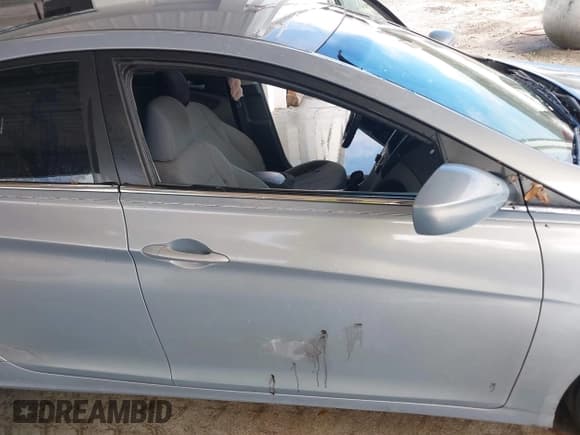 ✅ 2011 Hyundai Sonata GLS • VIN: 5NPEB4AC9BH204544 • Лот: 43382468. Опубликован ранее на IAAI с пробегом 238 876 миль. Бесплатный доступ к архиву аукционных продаж из США и подробный отчёт об истории автомобиля на DreamBid. Изображение 6.