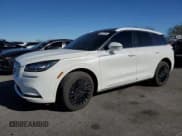 ✅ 2022 Lincoln Corsair Reserve • VIN: 5LMCJ2D96NUL11018 • Лот: 90317705. Опубликован ранее на Copart с пробегом 31 240 миль. Бесплатный доступ к архиву аукционных продаж из США и подробный отчёт об истории автомобиля на DreamBid. Изображение 1.