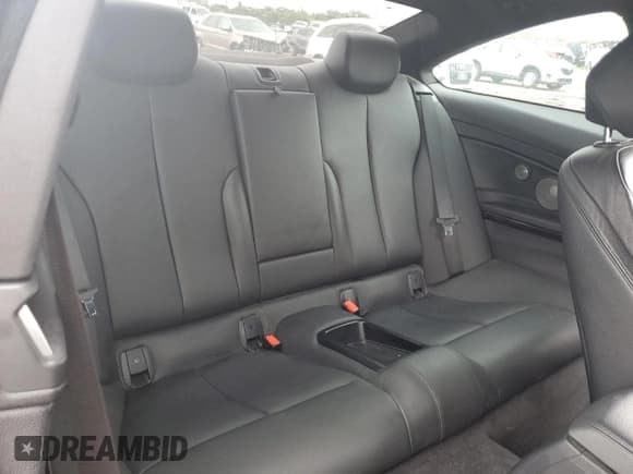 ✅ 2014 BMW 4 Series 435i • VIN: WBA3R1C51EK190562 • Lot: 61563835. Listed on Copart with 102,418 mi. Free auction sales archive from the USA and detailed vehicle history report at DreamBid. Image 10.