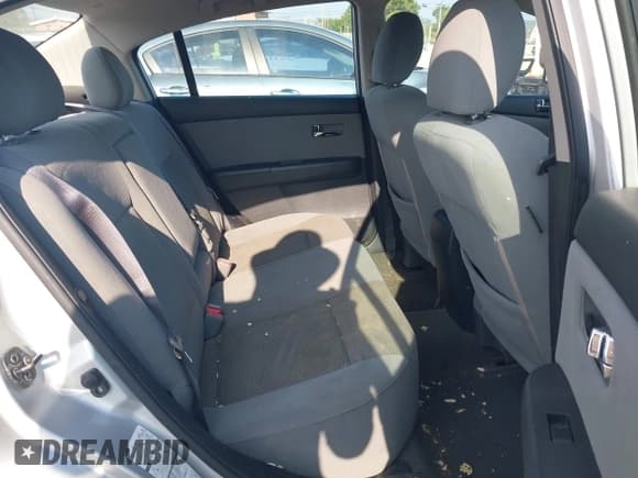 ✅ 2010 Nissan Sentra SR • VIN: 3N1AB6AP7AL637696 • Лот: 43013315. Опубликован ранее на IAAI с пробегом 163 382 миль. Бесплатный доступ к архиву аукционных продаж из США и подробный отчёт об истории автомобиля на DreamBid. Изображение 8.