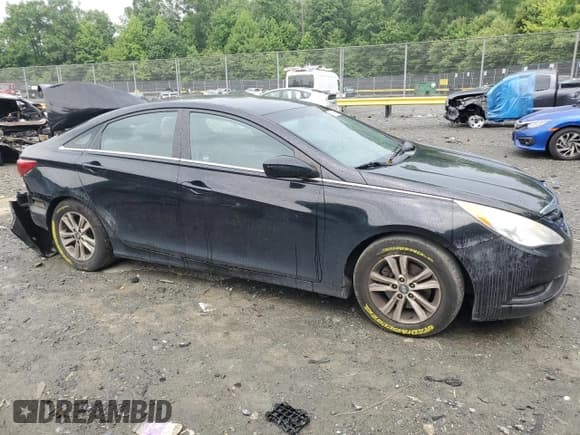 ✅ 2013 Hyundai Sonata GLS • VIN: 5NPEB4AC7DH742677 • Lot: 62876454. Listed on Copart with 240,222 mi. Free auction sales archive from the USA and detailed vehicle history report at DreamBid. Image 4.