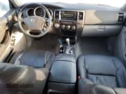 ✅ 2007 Toyota 4Runner SR5 • VIN: JTEBU14R870123966 • Lot: 80719145. Wystawiony na Copart z przebiegiem 178 223 mil. Bezpłatny archiwum sprzedaży aukcyjnych z USA i szczegółowy raport historii pojazdu na DreamBid. Zdjęcie 8.