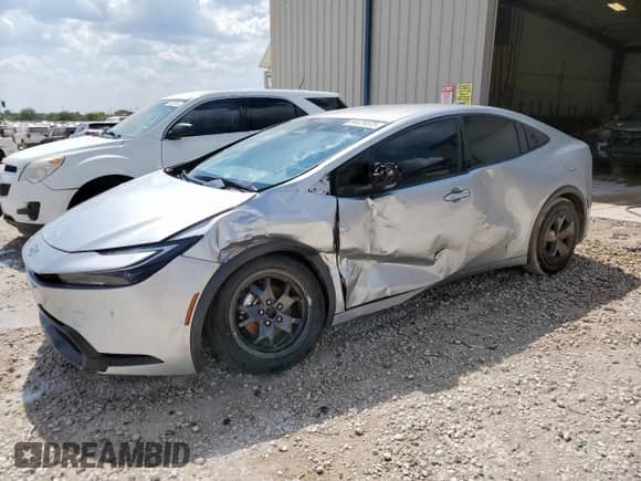 2023 Toyota Prius LE with VIN JTDACAAU5P3009840, listed as a Copart auction lot 84429575 with 77,247 mi miles and Clean title. Bid and sale history available at DreamBid. Image 1.