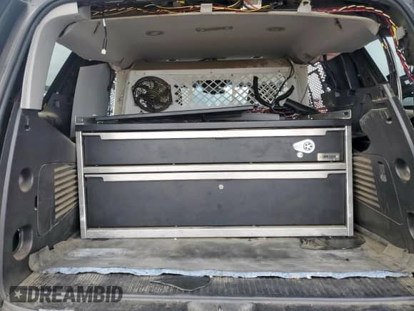 2019 Chevrolet Tahoe Commercial с VIN 1GNLCDEC3KR355331, выставлен на аукционе Copart как лот 52971695 с пробегом Не указан миль и Списание • Salvage title. История ставок и продаж доступна на DreamBid. Изображение 10.