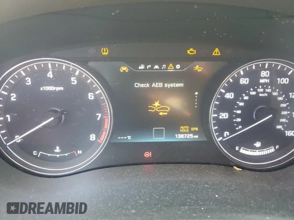 ✅ 2015 Hyundai Genesis 3.8L • VIN: KMHGN4JE6FU061013 • Lot: 78980554. Wystawiony na Copart z przebiegiem 138 725 mil. Bezpłatny archiwum sprzedaży aukcyjnych z USA i szczegółowy raport historii pojazdu na DreamBid. Zdjęcie 9.