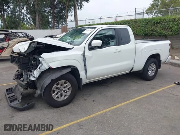 ✅ 2024 Nissan Frontier S • VIN: 1N6ED1CM4RN654284 • Lot: 43085762. Listed on IAAI with 7,903 mi. Free auction sales archive from the USA and detailed vehicle history report at DreamBid. Image 2.