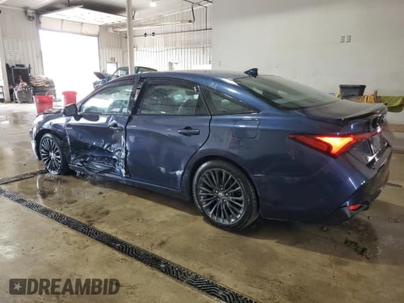 ✅ 2020 Toyota Avalon Hybrid XSE • VIN: 4T1E21FB3LU013493 • Lot: 61402155. Listed on Copart with 186,720 mi. Free auction sales archive from the USA and detailed vehicle history report at DreamBid. Image 2.