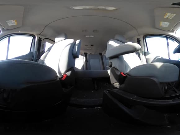 ✅ 2019 Ford Transit Passenger XL • VIN: 1FBZX2ZM3KKA05791 • Lot: 41547130. Listed on IAAI with 237,065 mi. Free auction sales archive from the USA and detailed vehicle history report at DreamBid. Image 18.