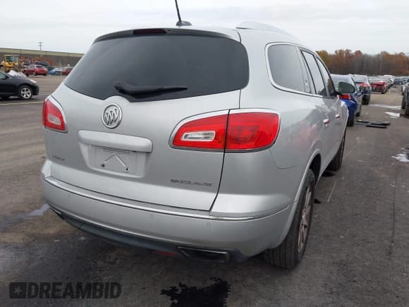 ✅ 2016 Buick Enclave Leather • VIN: 5GAKRBKDXGJ266884 • Лот: 43652654. Опубликован ранее на IAAI с пробегом 204 027 миль. Бесплатный доступ к архиву аукционных продаж из США и подробный отчёт об истории автомобиля на DreamBid. Изображение 4.