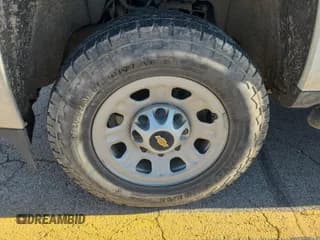 ✅ 2019 Chevrolet Silverado 2500HD Work Truck • VIN: 2GC2KREG8K1187394 • Lot: 42282336. Wystawiony na IAAI z przebiegiem 212 095 mil. Bezpłatny archiwum sprzedaży aukcyjnych z USA i szczegółowy raport historii pojazdu na DreamBid. Zdjęcie 1.