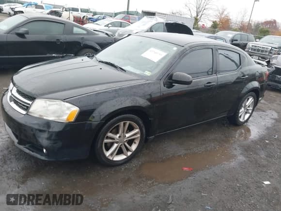 ✅ 2011 Dodge Avenger Heat • VIN: 1B3BD1FG4BN622678 • Lot: 43740185. Listed on IAAI with 119,721 mi. Free auction sales archive from the USA and detailed vehicle history report at DreamBid. Image 15.