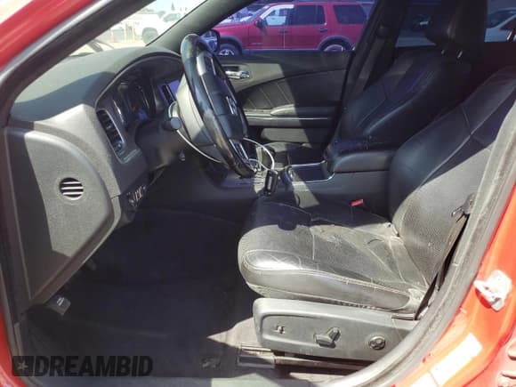 ✅ 2012 Dodge Charger RT Plus • VIN: 2C3CDXCT8CH178744 • Lot: 71129755. Wystawiony na Copart z przebiegiem 209 020 mil. Bezpłatny archiwum sprzedaży aukcyjnych z USA i szczegółowy raport historii pojazdu na DreamBid. Zdjęcie 7.