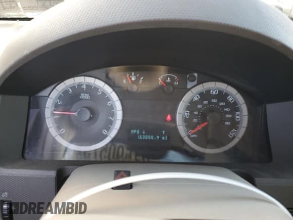 ✅ 2008 Ford Escape XLT • VIN: 1FMCU93148KB35794 • Lot: 91590575. Wystawiony na Copart z przebiegiem 163 888 mil. Bezpłatny archiwum sprzedaży aukcyjnych z USA i szczegółowy raport historii pojazdu na DreamBid. Zdjęcie 9.