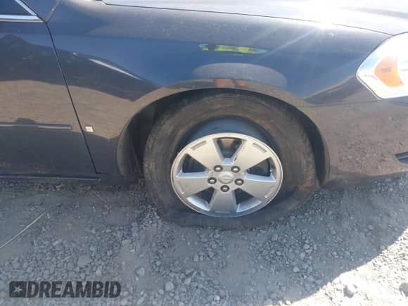 2008 Chevrolet Impala LT z VIN 2G1WT58N989115639, wystawiony jako IAAI lot #43363890 z przebiegiem 190 573 mil mil oraz . Historia ofert i sprzedaży dostępna na DreamBid. Obrazek 6.