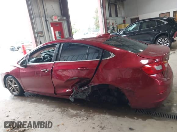 2017 Chevrolet Cruze LT с VIN 1G1BE5SM1H7130078, выставлен на аукционе IAAI как лот 43289356 с пробегом 95 649 миль миль и . История ставок и продаж доступна на DreamBid. Изображение 14.