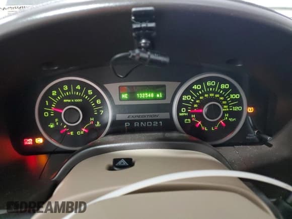 ✅ 2006 Ford Expedition Eddie Bauer • VIN: 1FMPU17556LA99296 • Lot: 92934765. Listed on Copart with 132,548 mi. Free auction sales archive from the USA and detailed vehicle history report at DreamBid. Image 9.