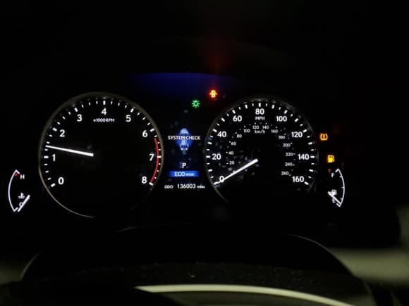 ✅ 2015 Lexus ES 330 • VIN: JTHBK1GGXF2205767 • Lot: 87454255. Wystawiony na Copart z przebiegiem 136 003 mil. Bezpłatny archiwum sprzedaży aukcyjnych z USA i szczegółowy raport historii pojazdu na DreamBid. Zdjęcie 9.