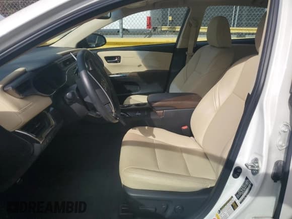 ✅ 2018 Toyota Avalon XLE Premium • VIN: 4T1BK1EB6JU277468 • Lot: 91179555. Wystawiony na Copart z przebiegiem 33 009 mil. Bezpłatny archiwum sprzedaży aukcyjnych z USA i szczegółowy raport historii pojazdu na DreamBid. Zdjęcie 7.