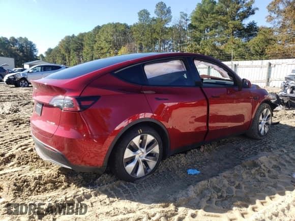 ✅ 2024 Tesla Model Y Long Range • VIN: 7SAYGDEE8RA260929 • Лот: 90700865. Опубликован ранее на Copart с пробегом Не указан. Бесплатный доступ к архиву аукционных продаж из США и подробный отчёт об истории автомобиля на DreamBid. Изображение 3.