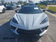 ✅ 2022 Chevrolet Corvette 1LT • VIN: 1G1YA3D48N5116323 • Lot: 43860009. Wystawiony na IAAI z przebiegiem 26 136 mil. Bezpłatny archiwum sprzedaży aukcyjnych z USA i szczegółowy raport historii pojazdu na DreamBid. Zdjęcie 12.