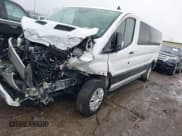 ✅ 2024 Ford Transit Passenger XL • VIN: 1FBAX2YG9RKA12439 • Lot: 41673862. Wystawiony na IAAI z przebiegiem Nie podano. Bezpłatny archiwum sprzedaży aukcyjnych z USA i szczegółowy raport historii pojazdu na DreamBid. Zdjęcie 17.