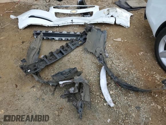 ✅ 2011 Chevrolet Malibu 1LS • VIN: 1G1ZB5E13BF219026 • Lot: 80201644. Listed on Copart with 149,369 mi. Free auction sales archive from the USA and detailed vehicle history report at DreamBid. Image 14.