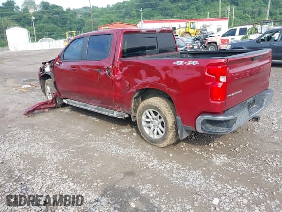 ✅ 2019 Chevrolet Silverado 1500 LT • VIN: 1GCUYDED5KZ358366 • Lot: 42456485. Wystawiony na IAAI z przebiegiem 87 178 mil. Bezpłatny archiwum sprzedaży aukcyjnych z USA i szczegółowy raport historii pojazdu na DreamBid. Zdjęcie 3.