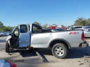 ✅ 2003 Ford F-150 XL • VIN: 1FTRX18L43NB49607 • Lot: 43427519. Wystawiony na IAAI z przebiegiem Nie podano. Bezpłatny archiwum sprzedaży aukcyjnych z USA i szczegółowy raport historii pojazdu na DreamBid. Zdjęcie 14.