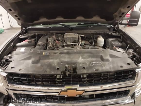 2007 Chevrolet Silverado 2500HD LTZ z VIN 1GCHK29617E595261, wystawiony jako IAAI lot #42846735 z przebiegiem 257 925 mil mil oraz . Historia ofert i sprzedaży dostępna na DreamBid. Obrazek 10.