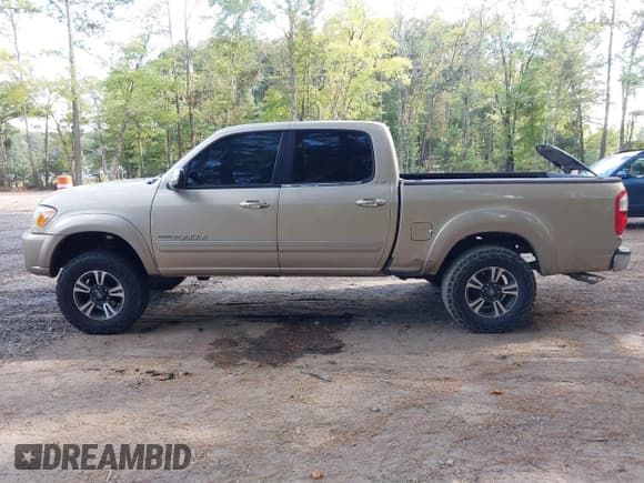 ✅ 2005 Toyota Tundra SR5 • VIN: 5TBET341X5S469904 • Лот: 43396245. Опубликован ранее на IAAI с пробегом 224 423 миль. Бесплатный доступ к архиву аукционных продаж из США и подробный отчёт об истории автомобиля на DreamBid. Изображение 14.