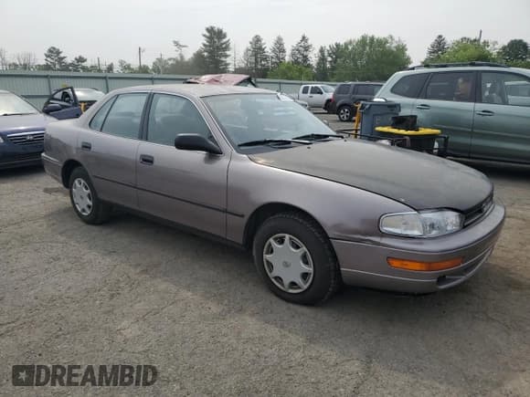 ✅ 1992 Toyota Camry DLX • VIN: 4T1SK11E8NU009222 • Лот: 60811625. Опубликован ранее на Copart с пробегом 143 925 миль. Бесплатный доступ к архиву аукционных продаж из США и подробный отчёт об истории автомобиля на DreamBid. Изображение 4.