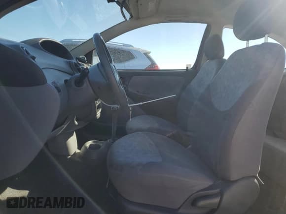 ✅ 2002 Toyota ECHO • VIN: JTDAT123720218884 • Lot: 80186155. Wystawiony na Copart z przebiegiem 147 365 mil. Bezpłatny archiwum sprzedaży aukcyjnych z USA i szczegółowy raport historii pojazdu na DreamBid. Zdjęcie 7.