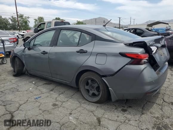 ✅ 2021 Nissan Versa S • VIN: 3N1CN8BV7ML804989 • Lot: 56231675. Wystawiony na Copart z przebiegiem 86 780 mil. Bezpłatny archiwum sprzedaży aukcyjnych z USA i szczegółowy raport historii pojazdu na DreamBid. Zdjęcie 2.