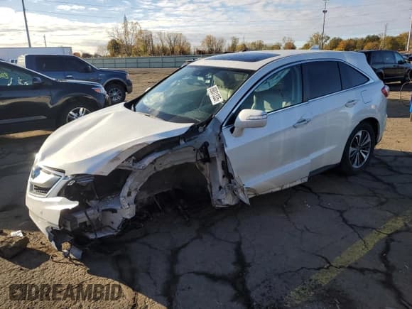 ✅ 2016 Acura RDX Advance • VIN: 5J8TB4H70GL000655 • Lot: 89831335. Wystawiony na Copart z przebiegiem 59 385 mil. Bezpłatny archiwum sprzedaży aukcyjnych z USA i szczegółowy raport historii pojazdu na DreamBid. Zdjęcie 1.