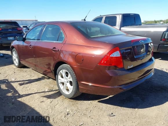✅ 2012 Ford Fusion SE • VIN: 3FAHP0HA0CR212788 • Lot: 43489118. Wystawiony na IAAI z przebiegiem 140 306 mil. Bezpłatny archiwum sprzedaży aukcyjnych z USA i szczegółowy raport historii pojazdu na DreamBid. Zdjęcie 3.