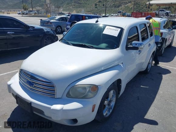 ✅ 2009 Chevrolet HHR 1LT • VIN: 3GNCA23B89S591274 • Lot: 42024189. Listed on IAAI with 274,677 mi. Free auction sales archive from the USA and detailed vehicle history report at DreamBid. Image 2.