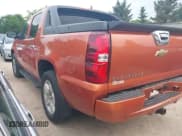 ✅ 2007 Chevrolet Avalanche 1LT • VIN: 3GNFK12397G303423 • Lot: 42530644. Listed on IAAI with Not provided. Free auction sales archive from the USA and detailed vehicle history report at DreamBid. Image 3.