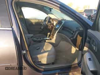 2014 Chevrolet Malibu LS z VIN 1G11B5SL3EF274034, wystawiony jako IAAI lot #43548233 z przebiegiem Nie podano mil oraz . Historia ofert i sprzedaży dostępna na DreamBid. Obrazek 5.